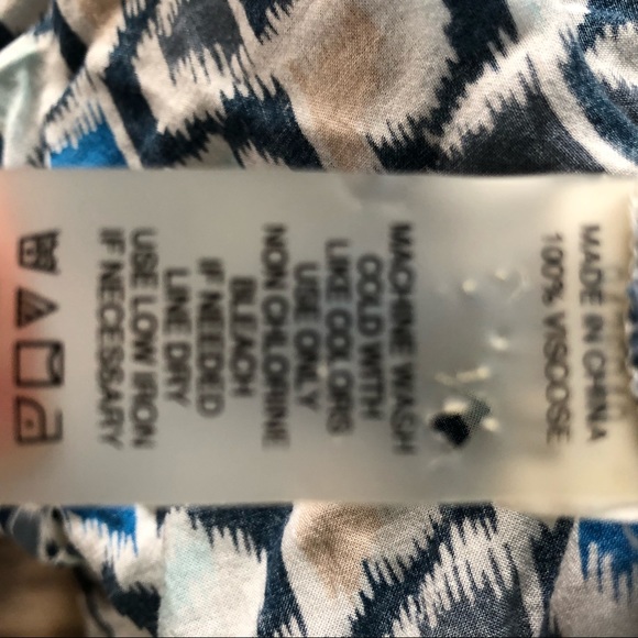 FINAL SALE! Two by Vince Camuto blouse 3X - Picture 5 of 5